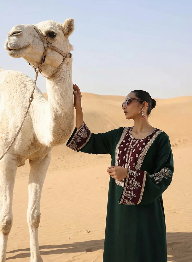 آي شين Dark Green Zari Embroidered Colourblock Abaya